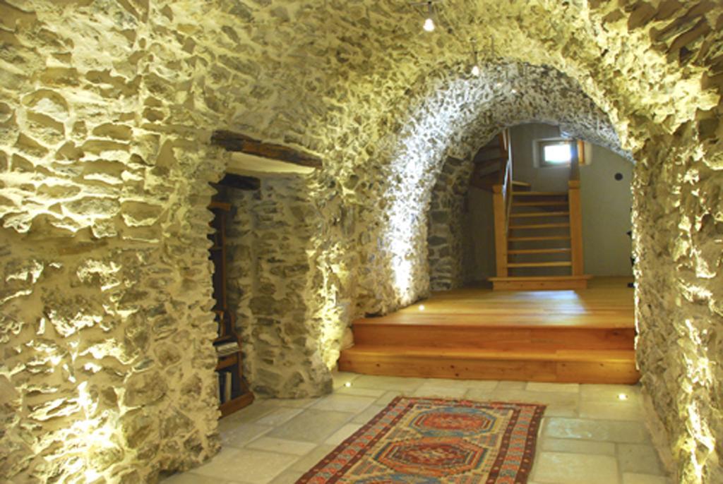 La Ferme De Beaute Bed & Breakfast Chateauroux-les-Alpes ภายนอก รูปภาพ