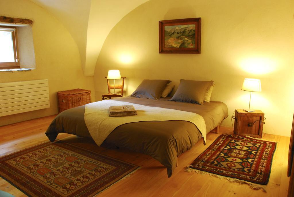 La Ferme De Beaute Bed & Breakfast Chateauroux-les-Alpes ห้อง รูปภาพ