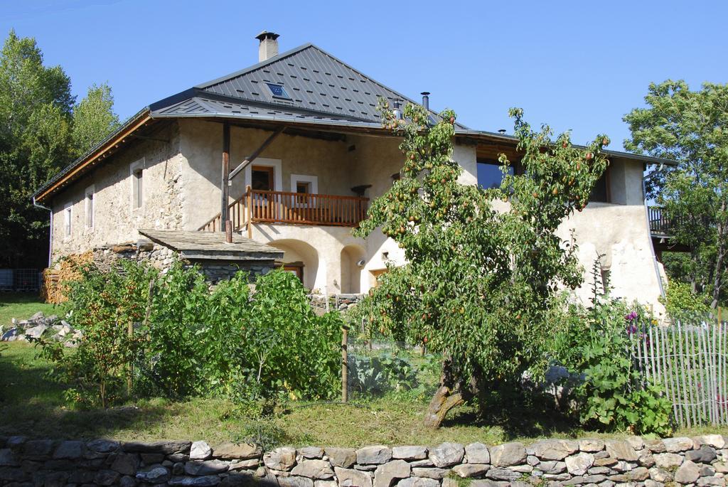 La Ferme De Beaute Bed & Breakfast Chateauroux-les-Alpes ภายนอก รูปภาพ